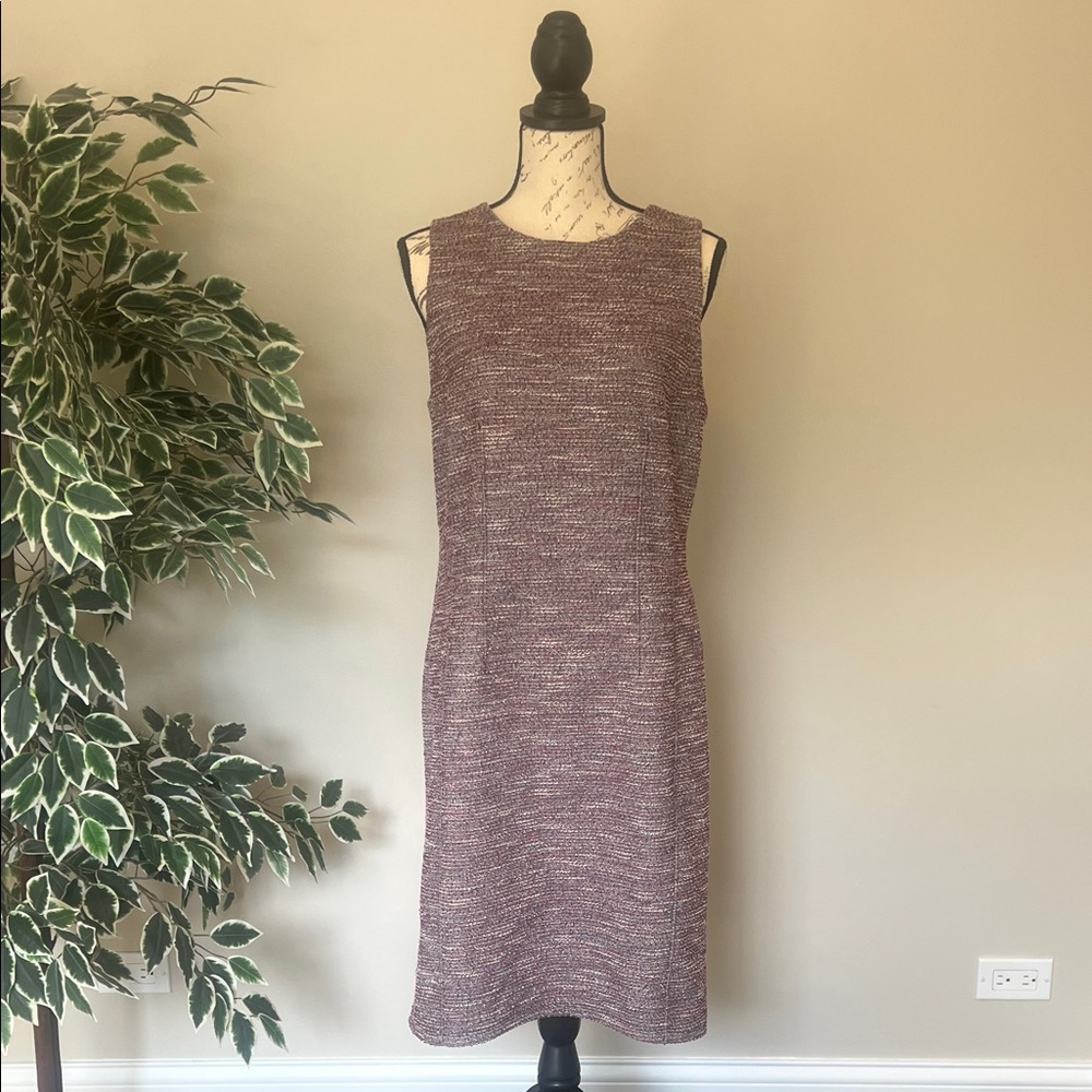 NWT LOFT Burgundy Textured Sleeveless Midi Dress – Size 12 / Chic & Elegant